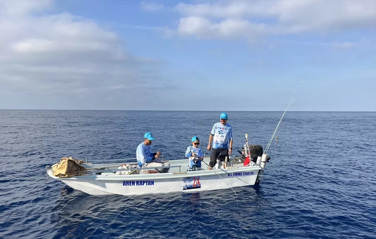 kumlucada buyuk balik yarismasi aWLqiX3k