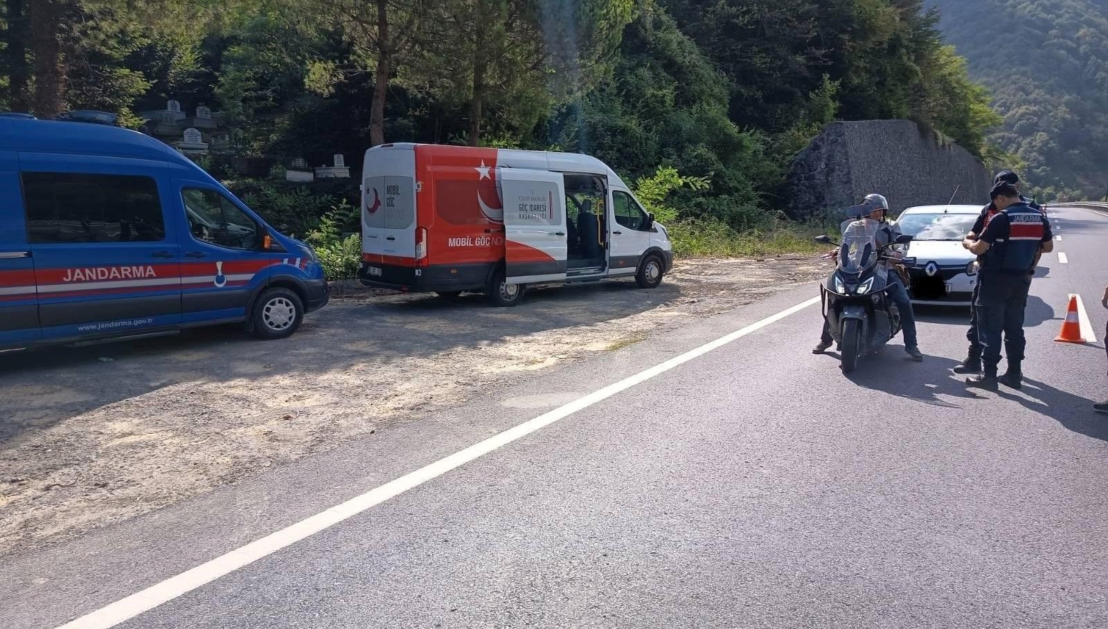 Zonguldak’ta huzur operasyonları: 47 aranan şahıs yakalandı, kaçak ocaklar imha edildi