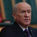 devlet-bahceli-imrali-icin-el-yukseltti-kimse-gitmezse-3-arkadasimla-giderim-RHIMybxB.jpg