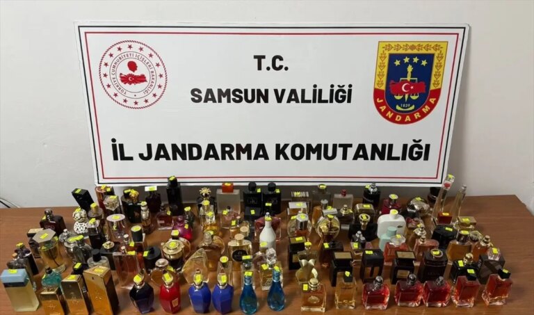 samsunda-gumruk-kacagi-parfum-operasyonu-Q2xDjHtx.jpg