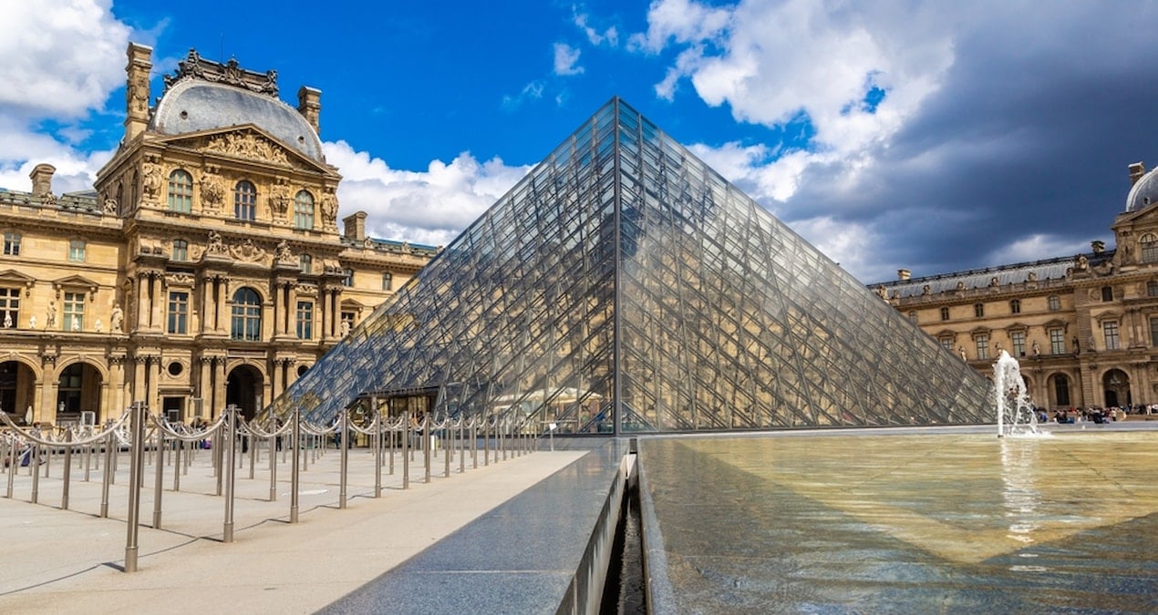 ‘Yüzyılın soygunu’ sonrası Louvre Müzesi’nde kriz