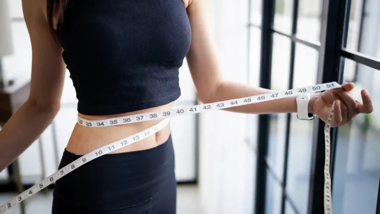 metabolizmayi-saha-kaldiran-soguk-dus-gercegi-sadece-30-saniyede-yag-yakimini-nasil-hizlandirirsiniz-ZlUXU5Ay